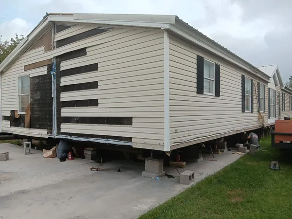 Manufactured home services in Cotulla, Texas