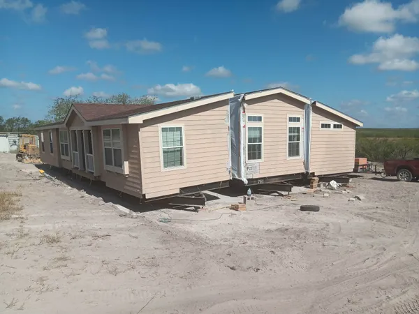 Manufactured home services in Carrizo Springs, Texas
